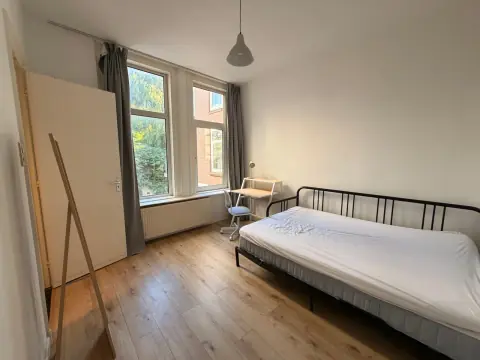 Habitación sin amueblar en Frans Halsstraat, La Haya - En alquiler
