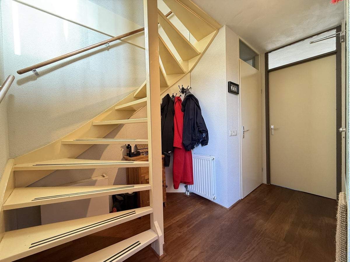 Image 3 of 29