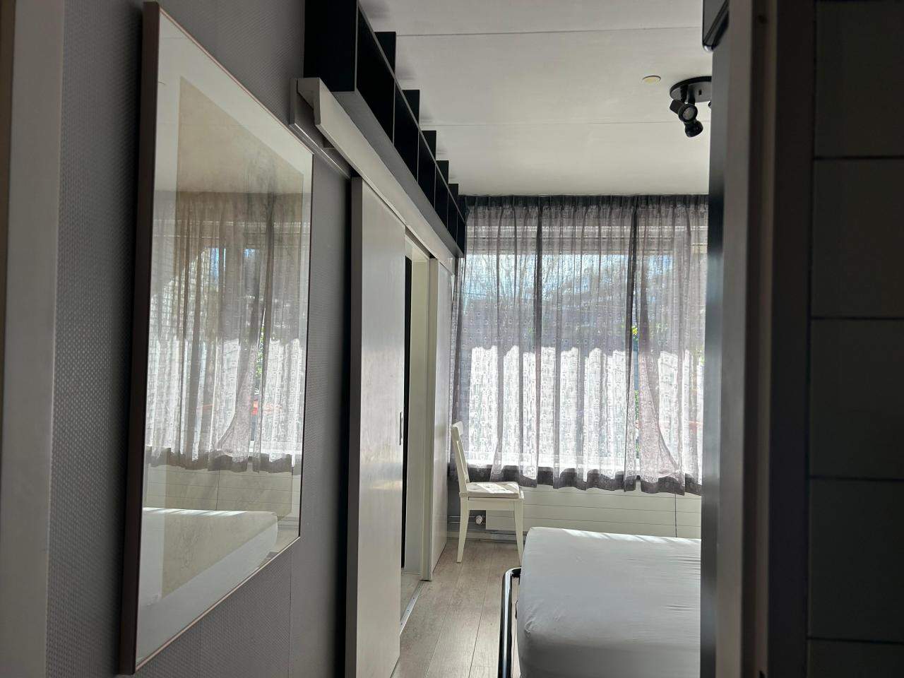 Image 5 of 9