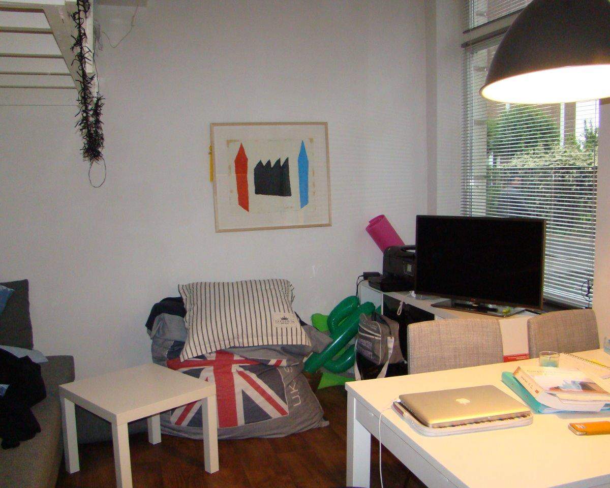 Image 3 of 6