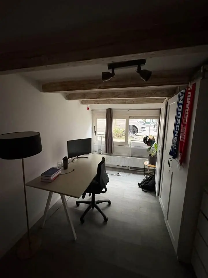 Image 5 of 5