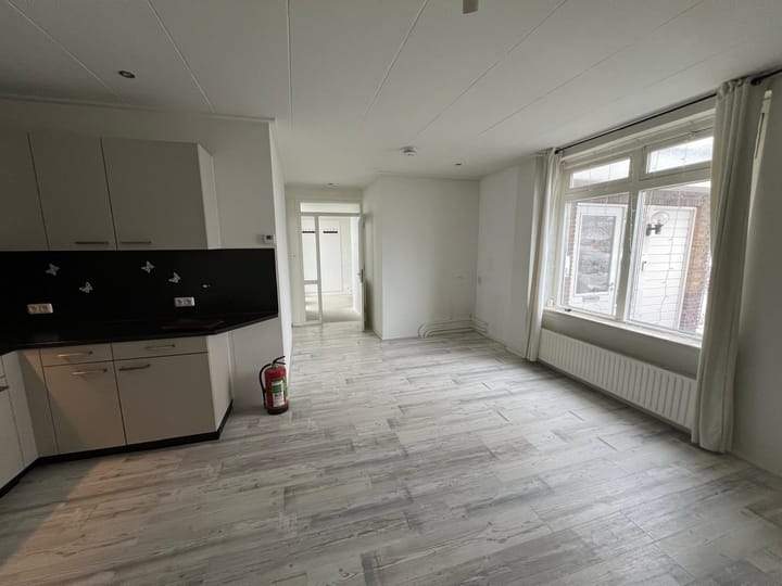Bild 2 von 12