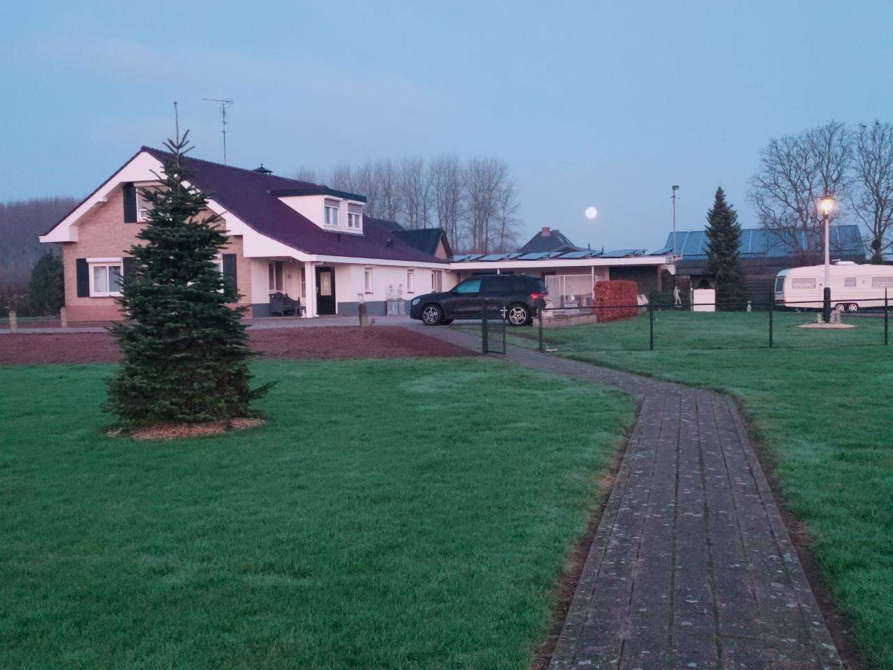 Image 2 sur 9