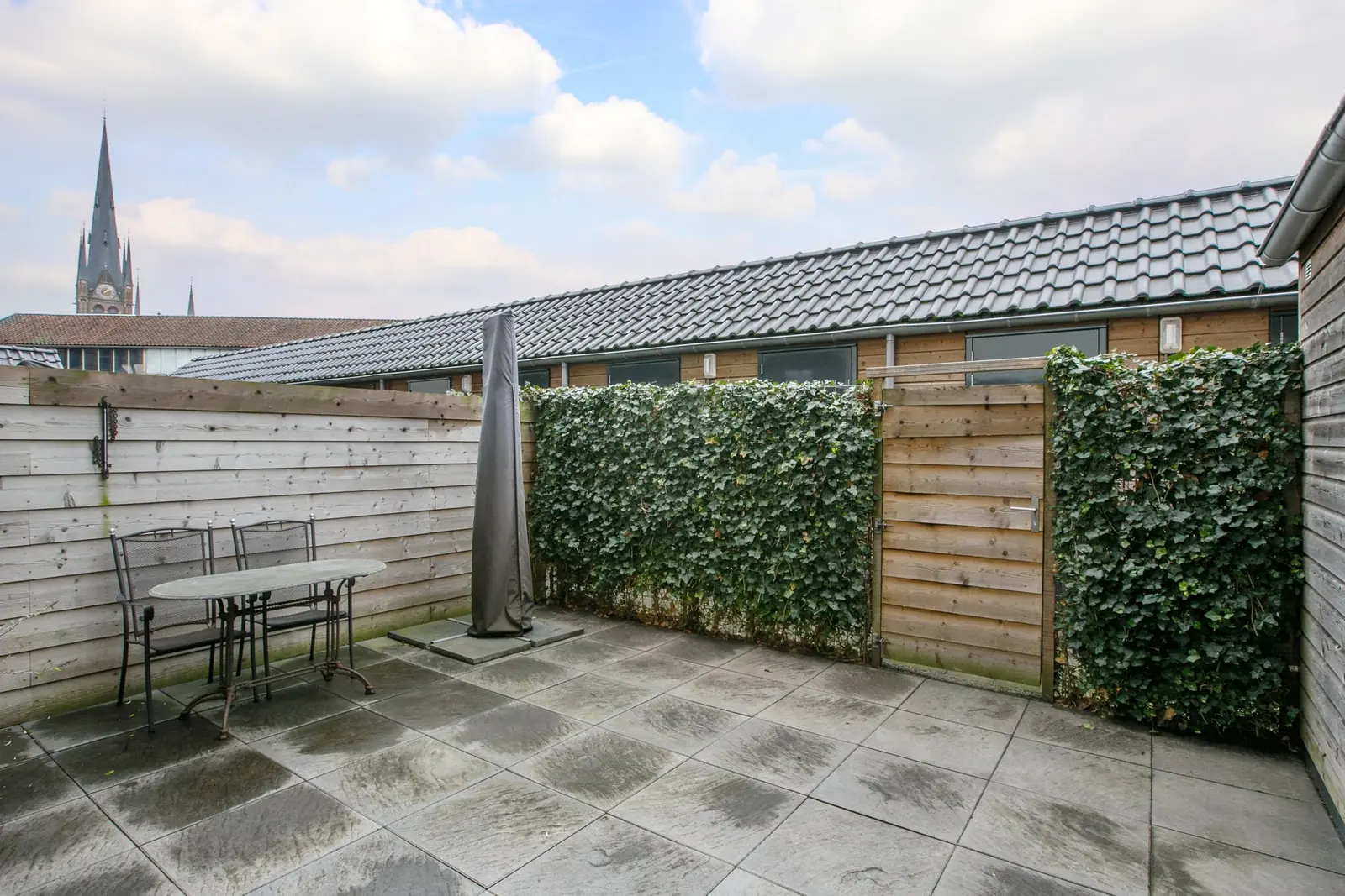 Image 15 of 28