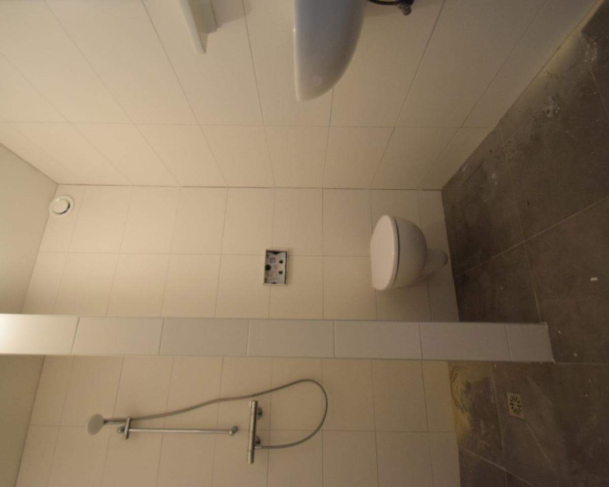 Image 4 of 5