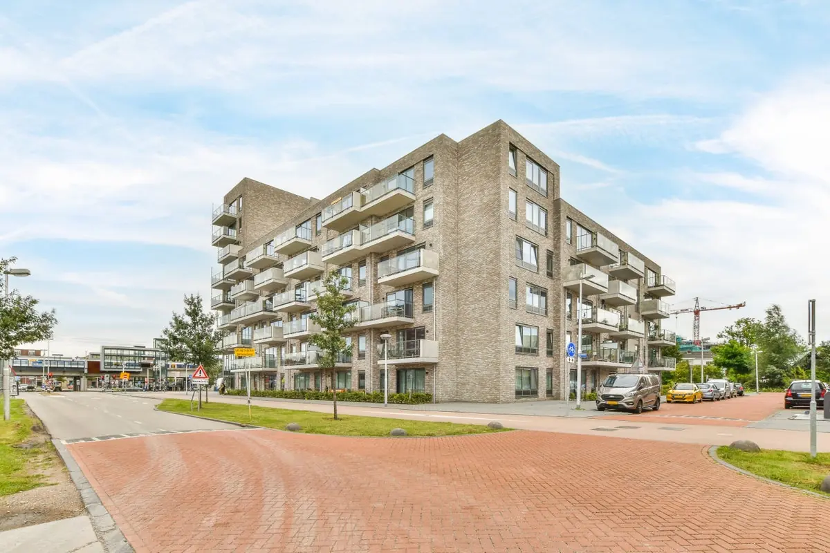 Afbeelding 1 van 8