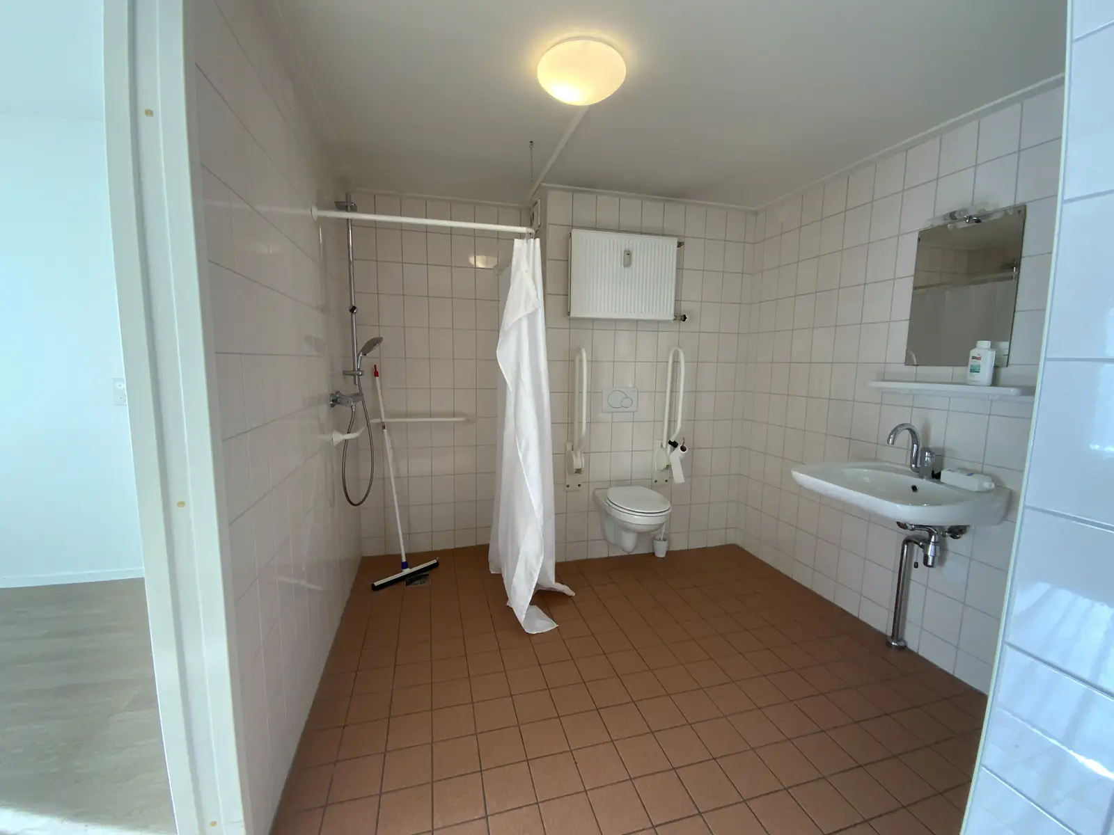 Image 7 of 8