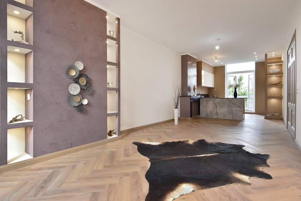 Bild 1 von 62