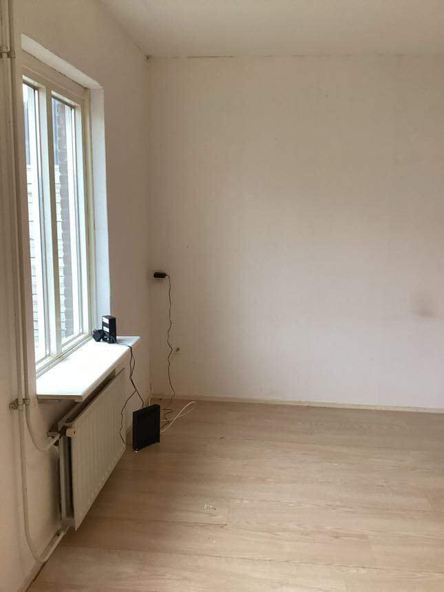 Image 2 of 3