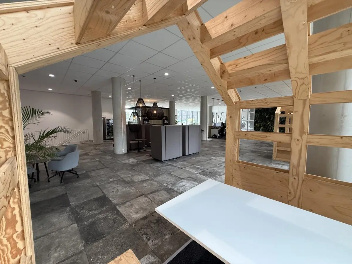 Image 15 of 15