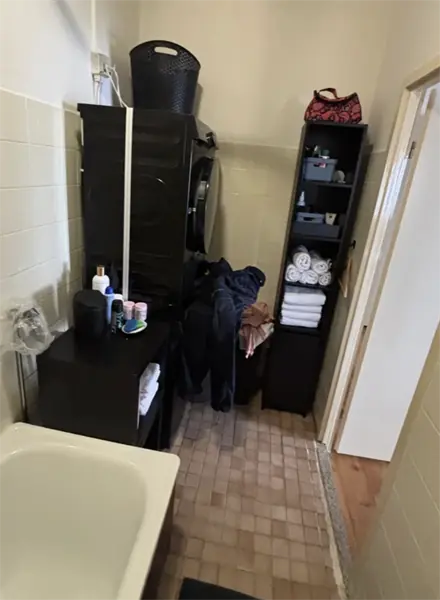 Image 4 of 5