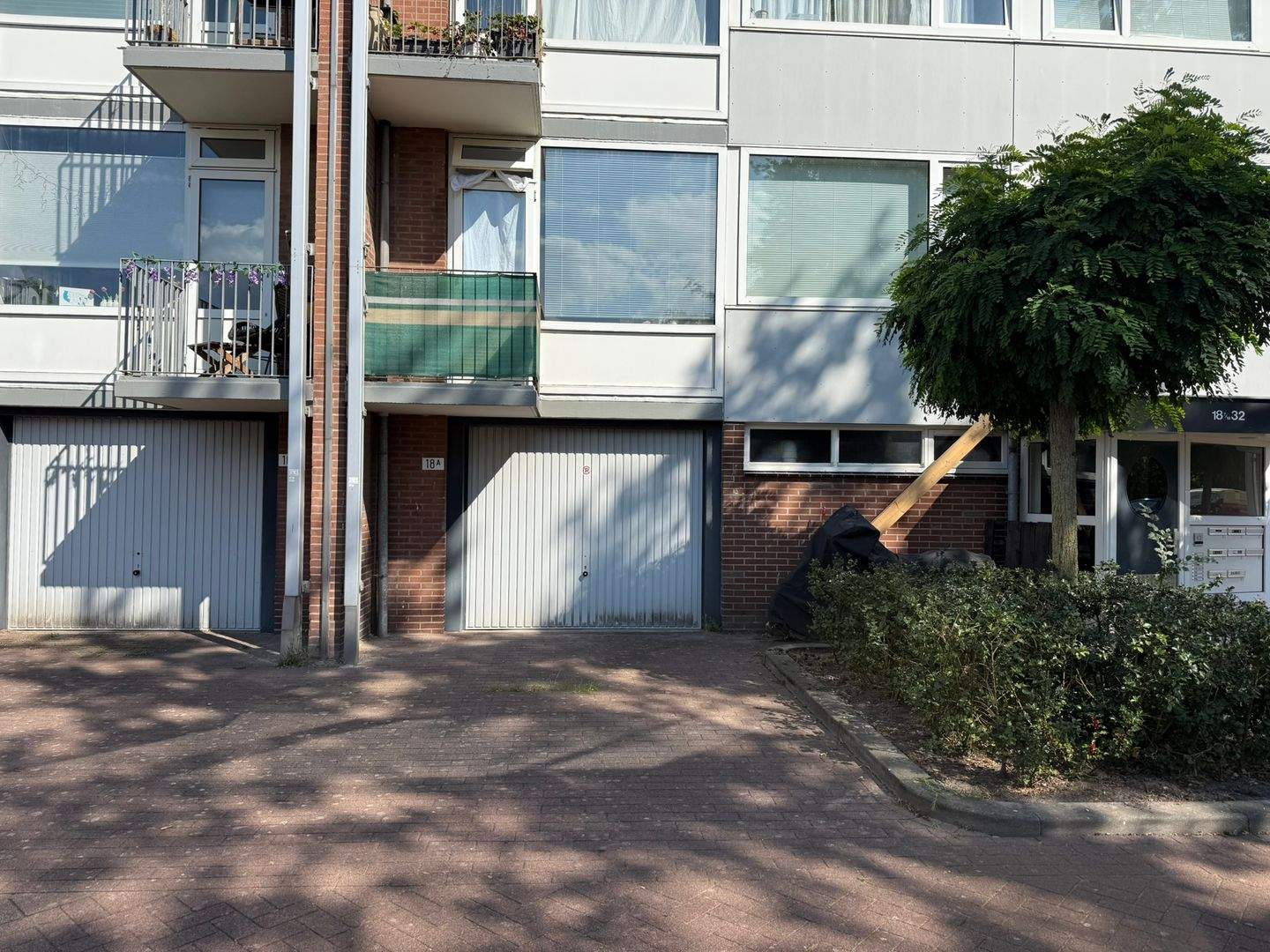 Image 1 sur 2