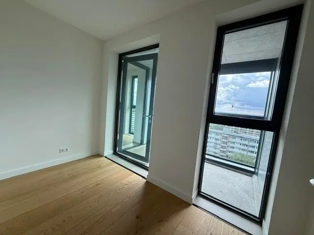 Image 11 of 15