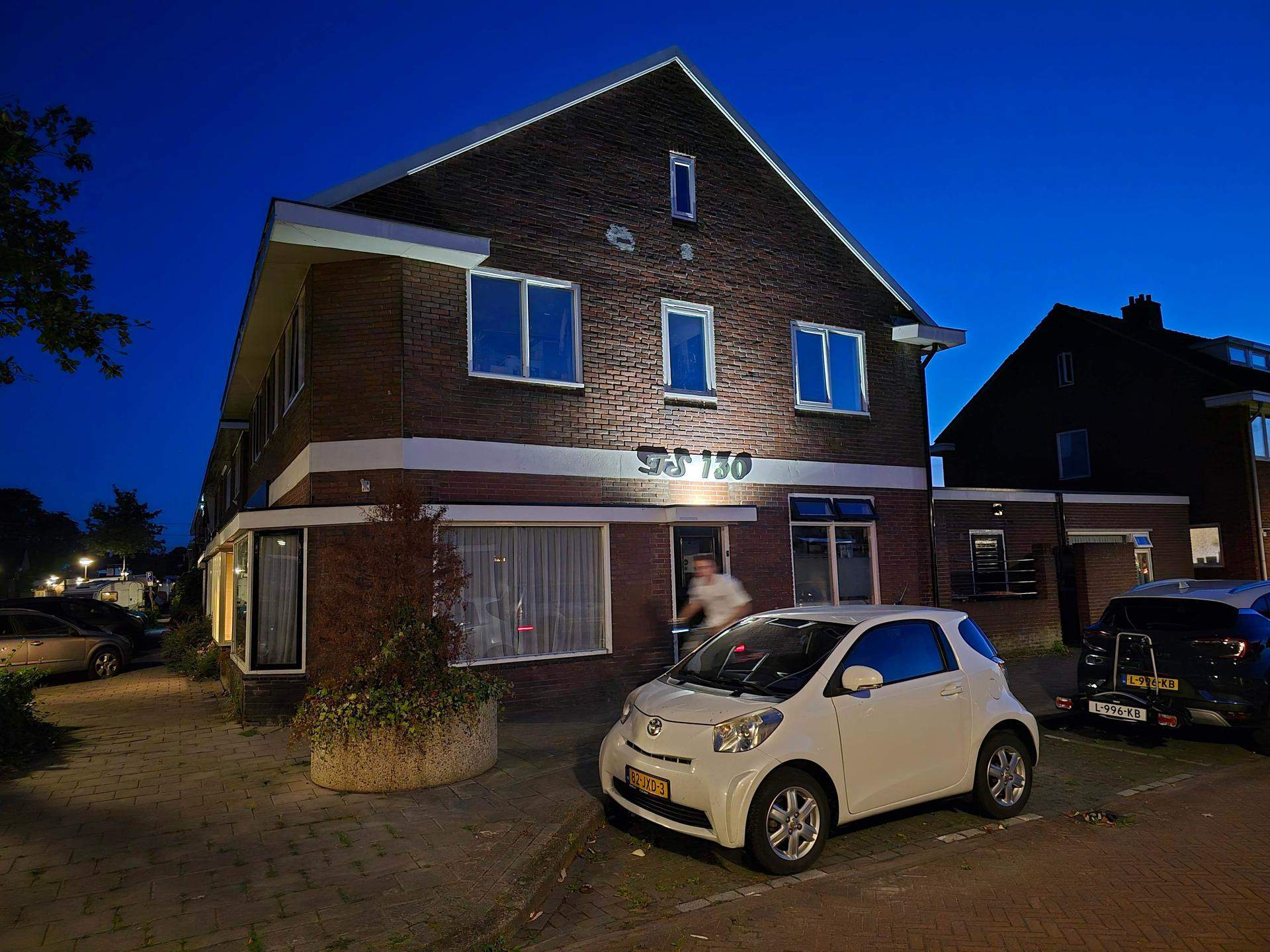 Afbeelding 2 van 10