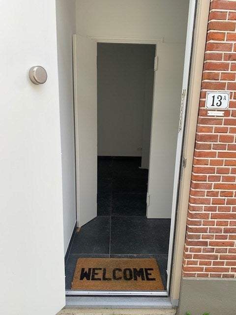 Image 2 of 21