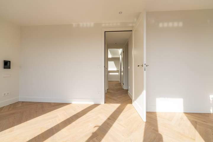 Image 11 sur 49