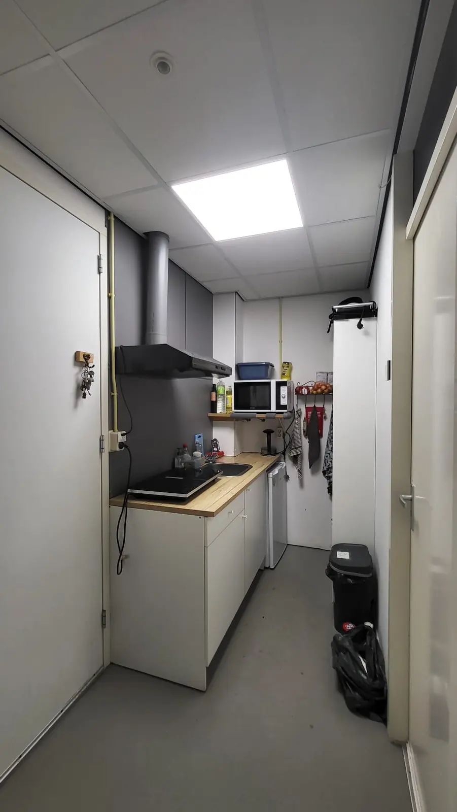Image 4 of 7
