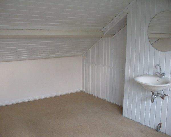 Image 2 of 9