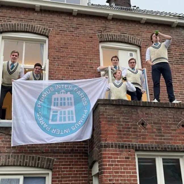 Afbeelding 1 van 7