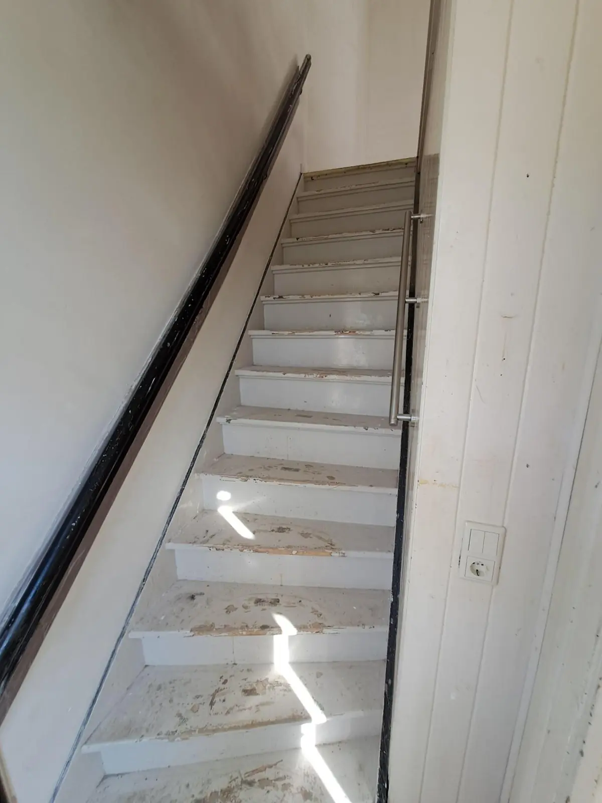 Image 10 of 15