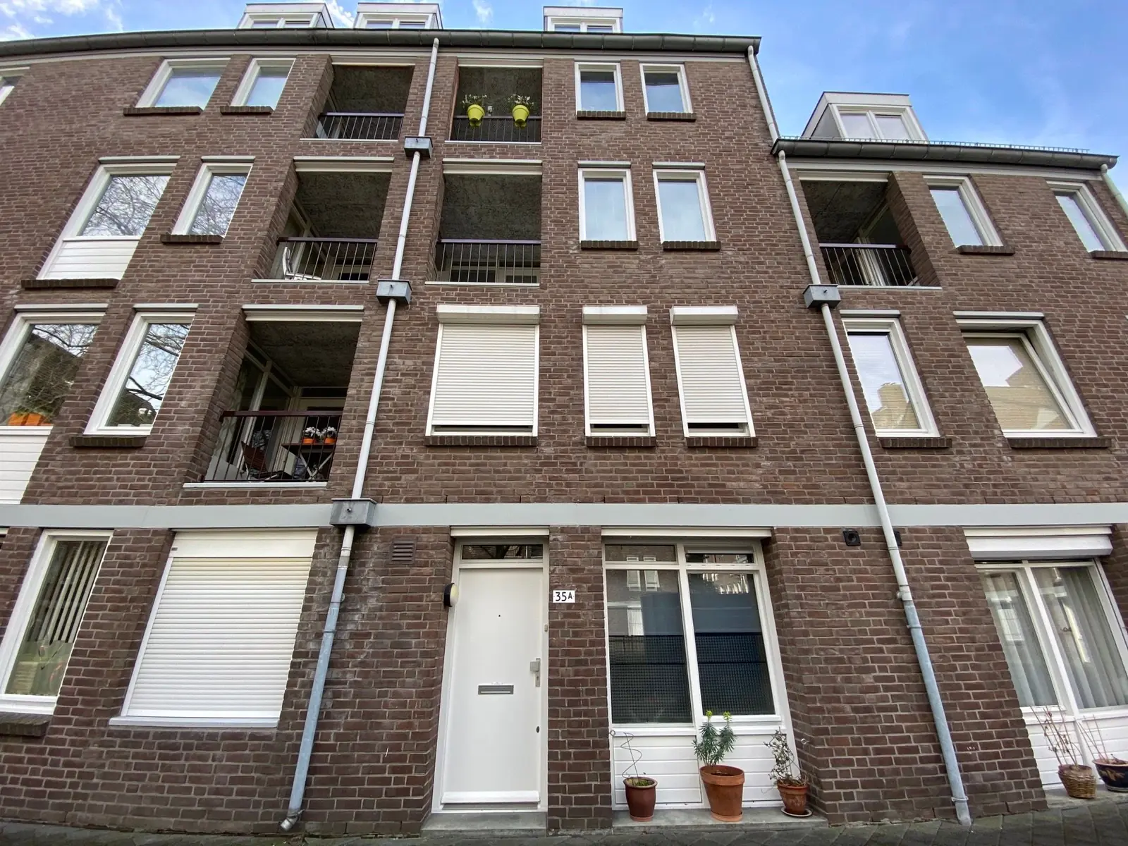 Afbeelding 1 van 2