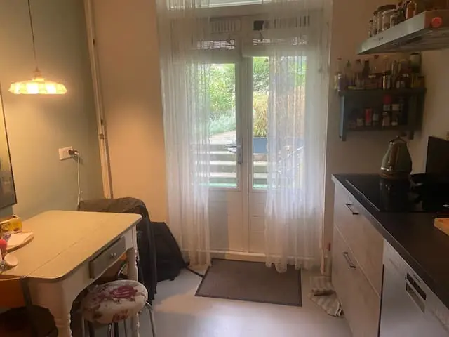 Image 3 of 5