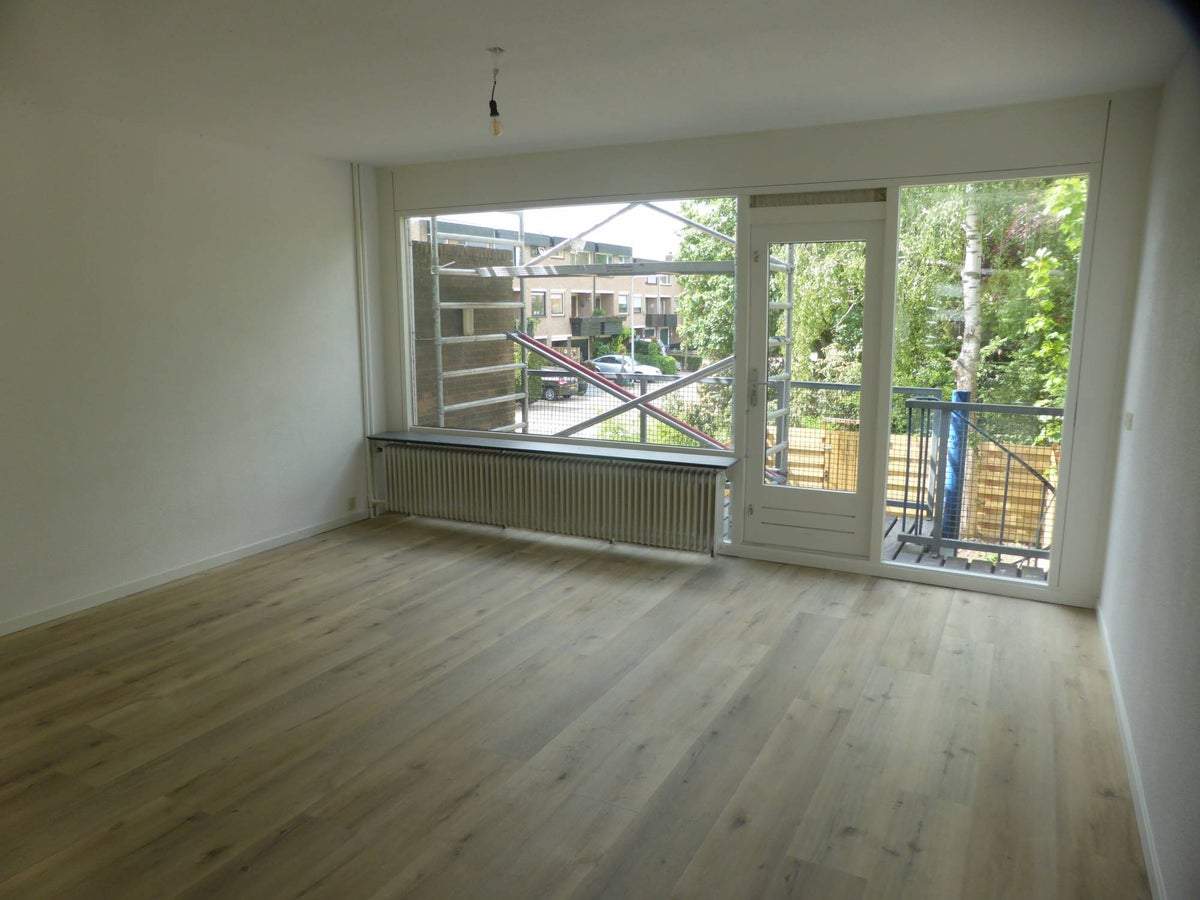 Bild 2 von 27