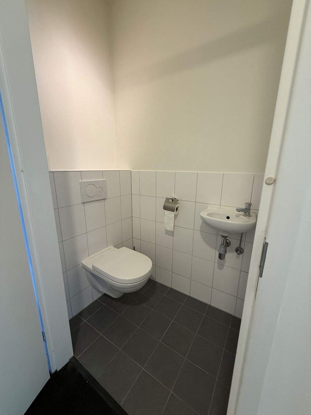Image 7 of 23