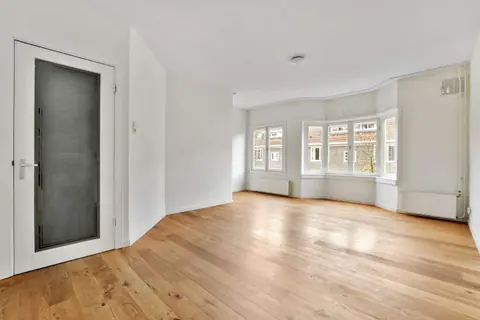 Appartement Mr. P.N. Arntzeniusweg, Amsterdam - Te Huur