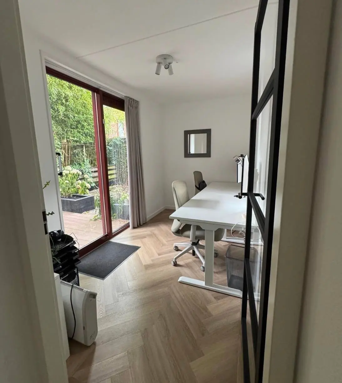 Image 20 of 32