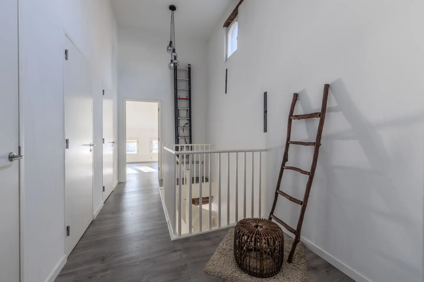 Image 19 of 22