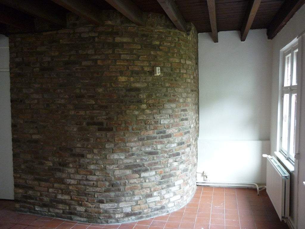 Image 3 of 5