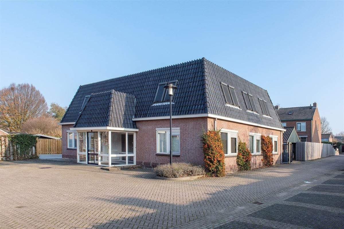 Afbeelding 1 van 15