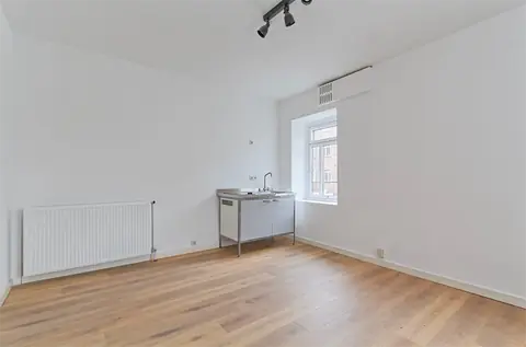 Apartamento de 3 habitaciones en Jan van Galenstraat, Ámsterdam