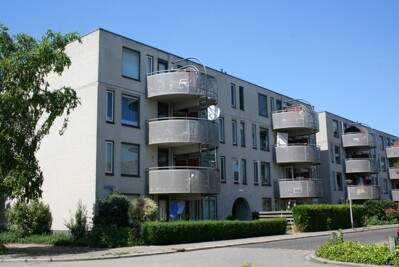 Bild 1 von 2