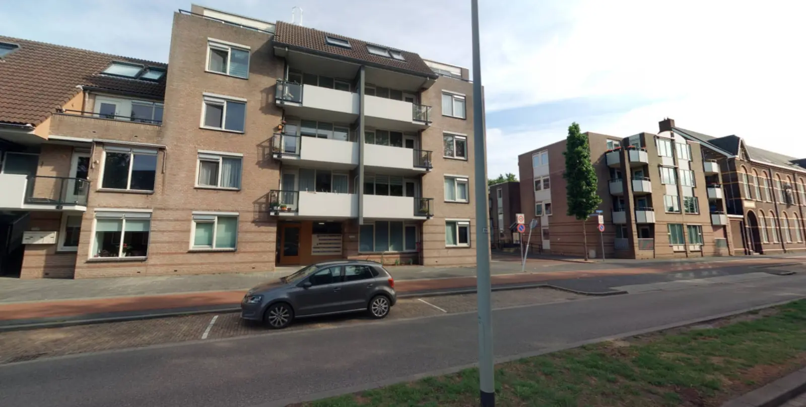 Bild 1 von 4
