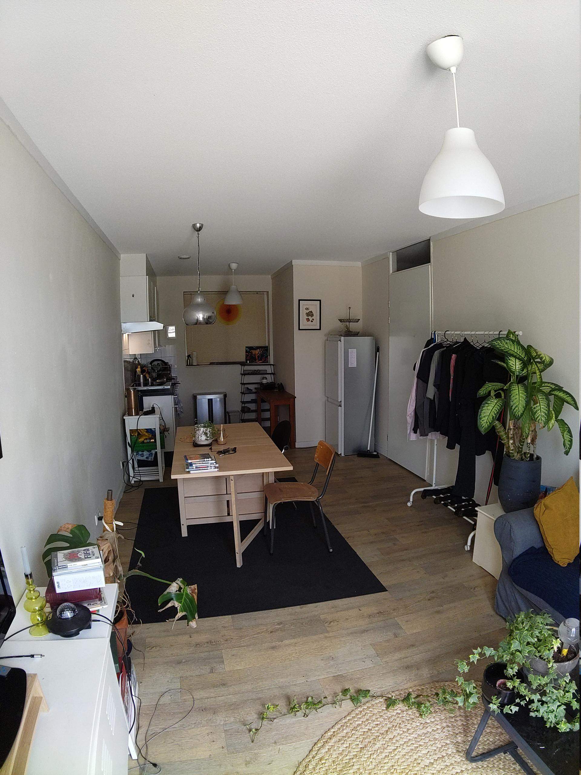 Image 1 of 8