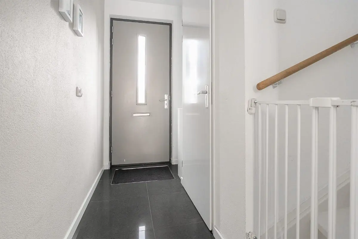 Image 20 of 29