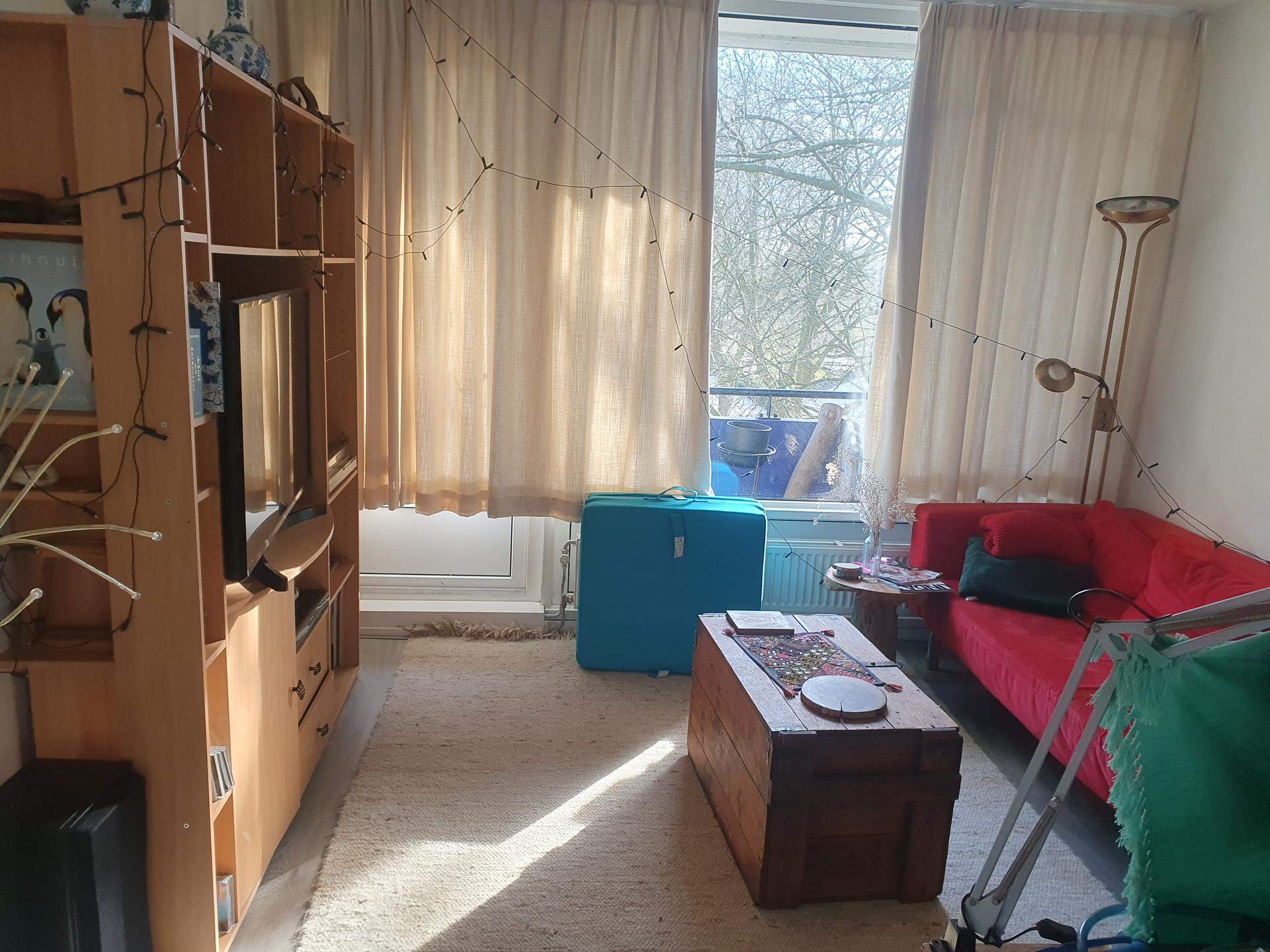 Image 3 of 7