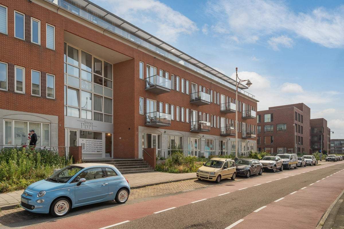 Afbeelding 1 van 8