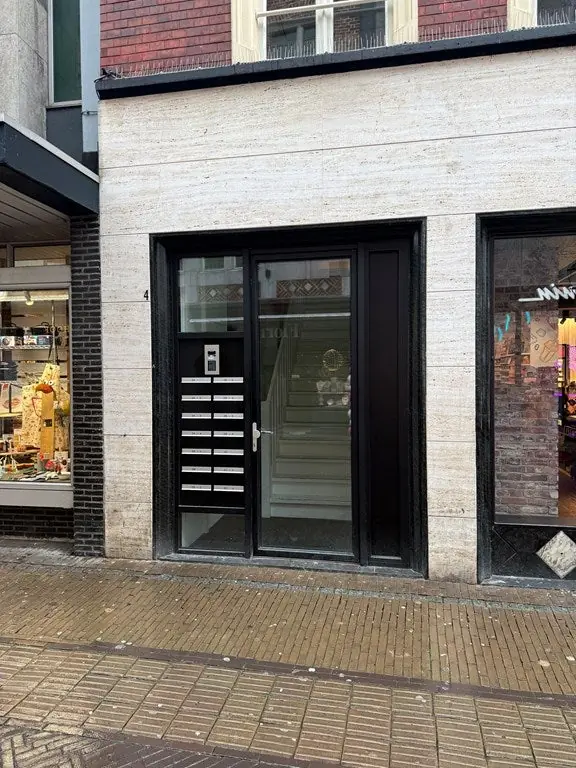 Afbeelding 2 van 7