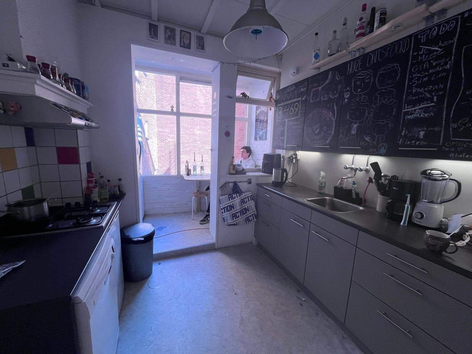 Image 7 of 8