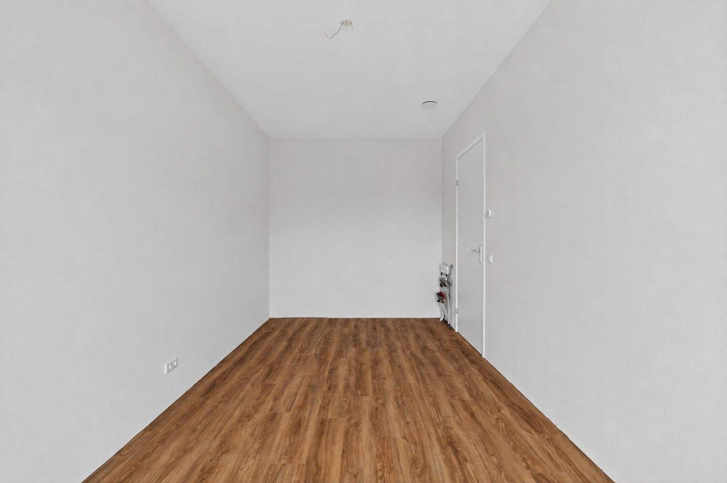 Image 20 of 27