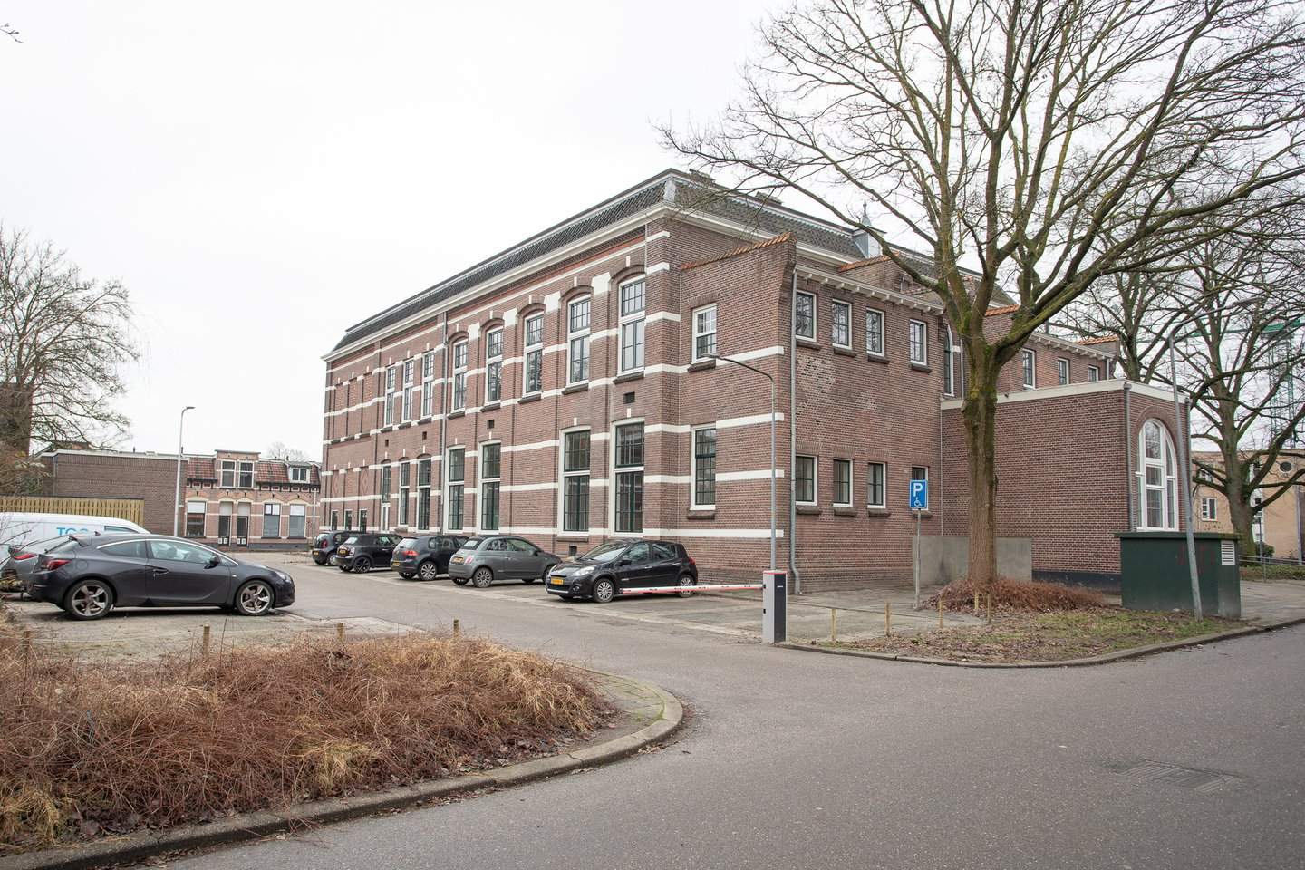 Bild 3 von 12