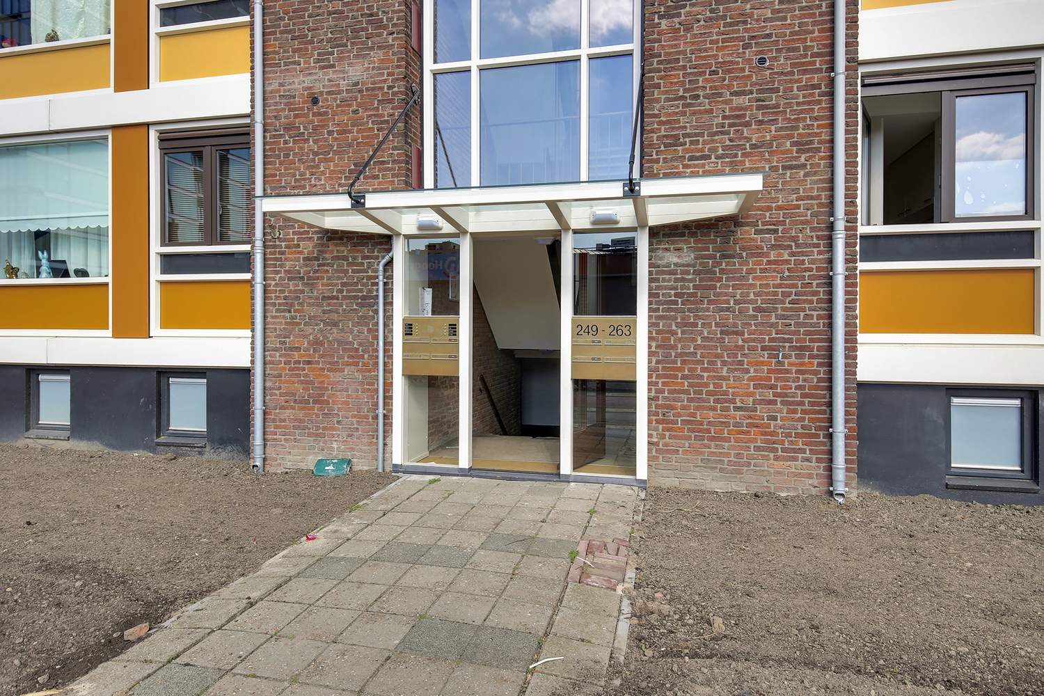 Afbeelding 3 van 6