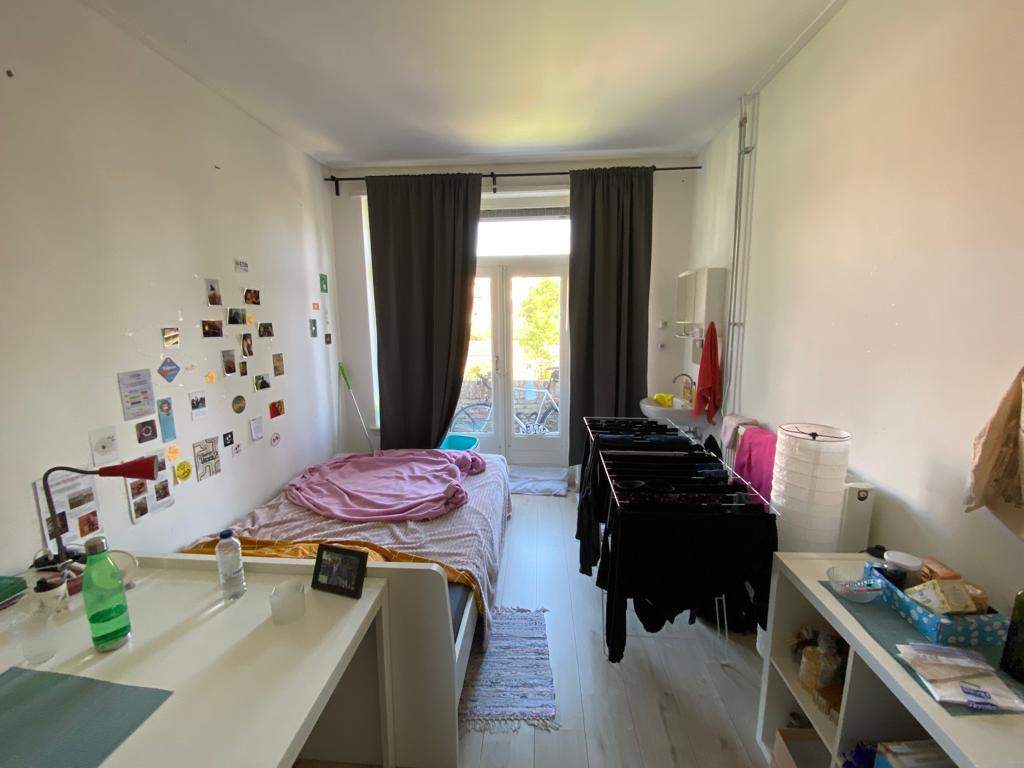 Bild 1 von 2
