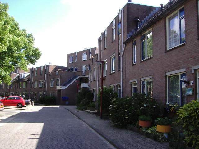 Image 2 of 10