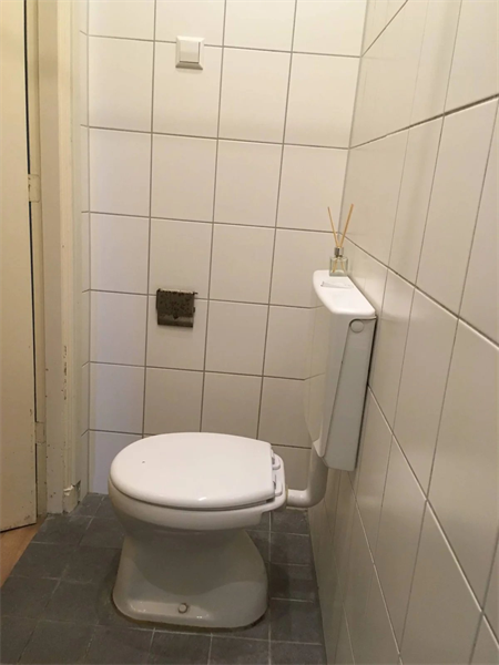 Image 2 of 2