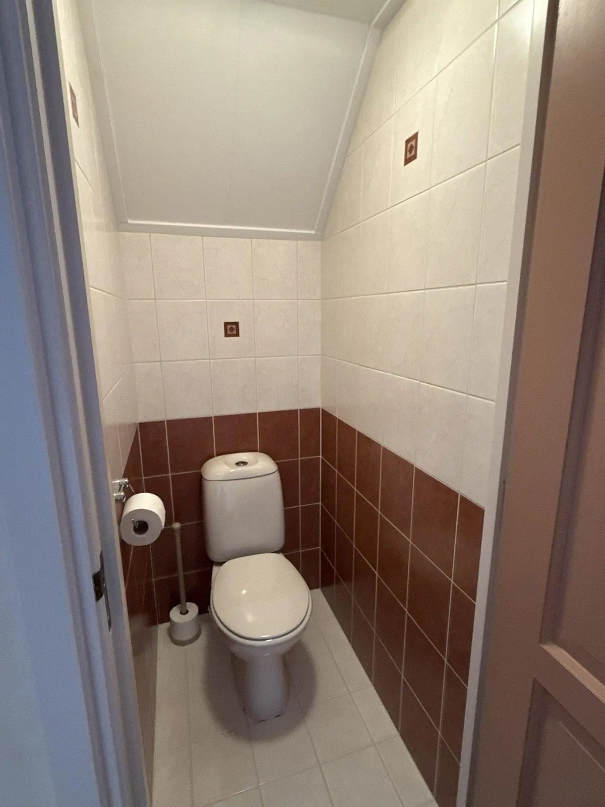 Image 23 of 27