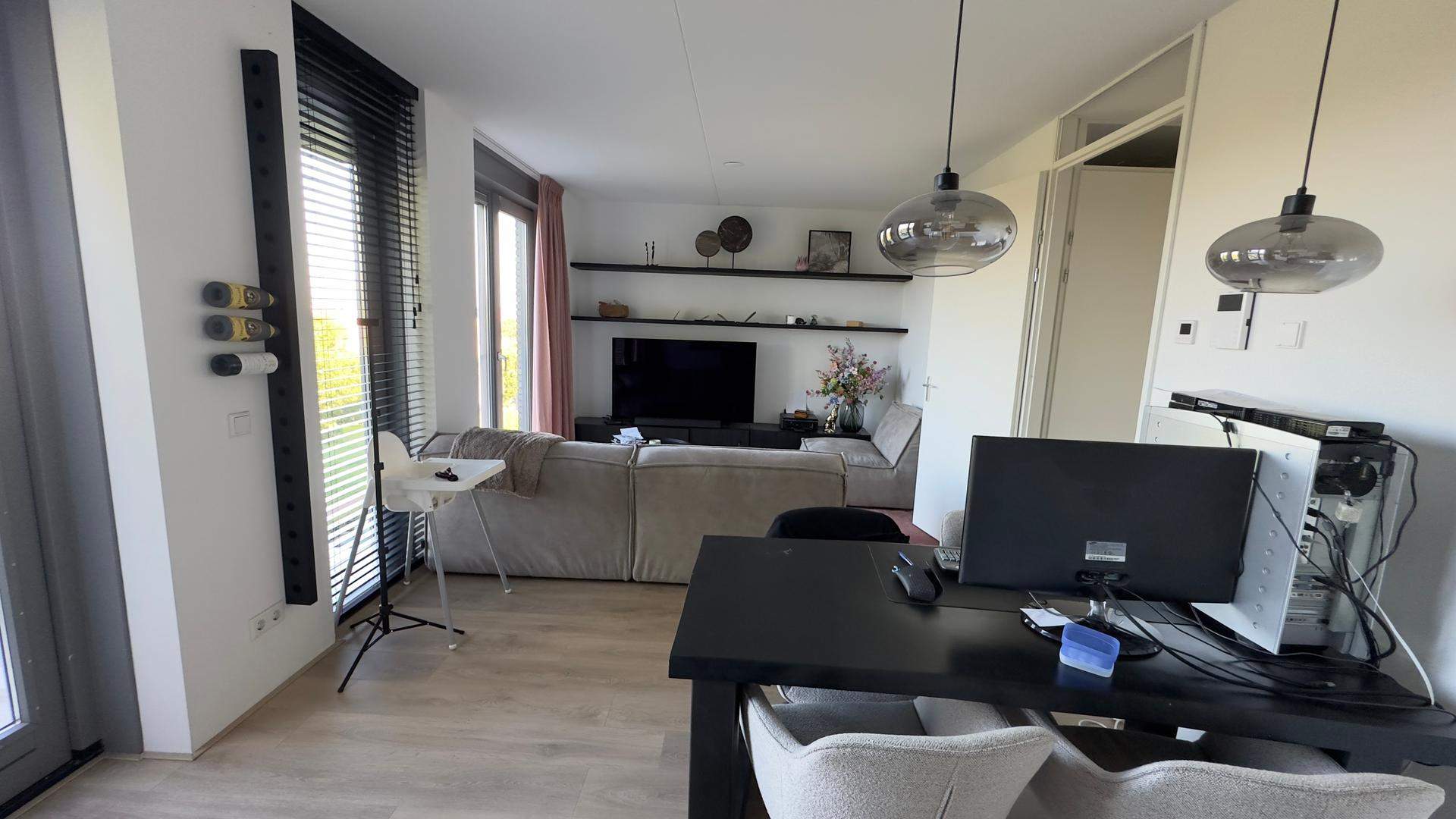 Bild 2 von 8